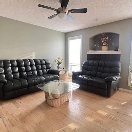 Monthly Accommodation Edmonton Londondery, Pilot Sound, Mcconachie Area المظهر الخارجي الصورة